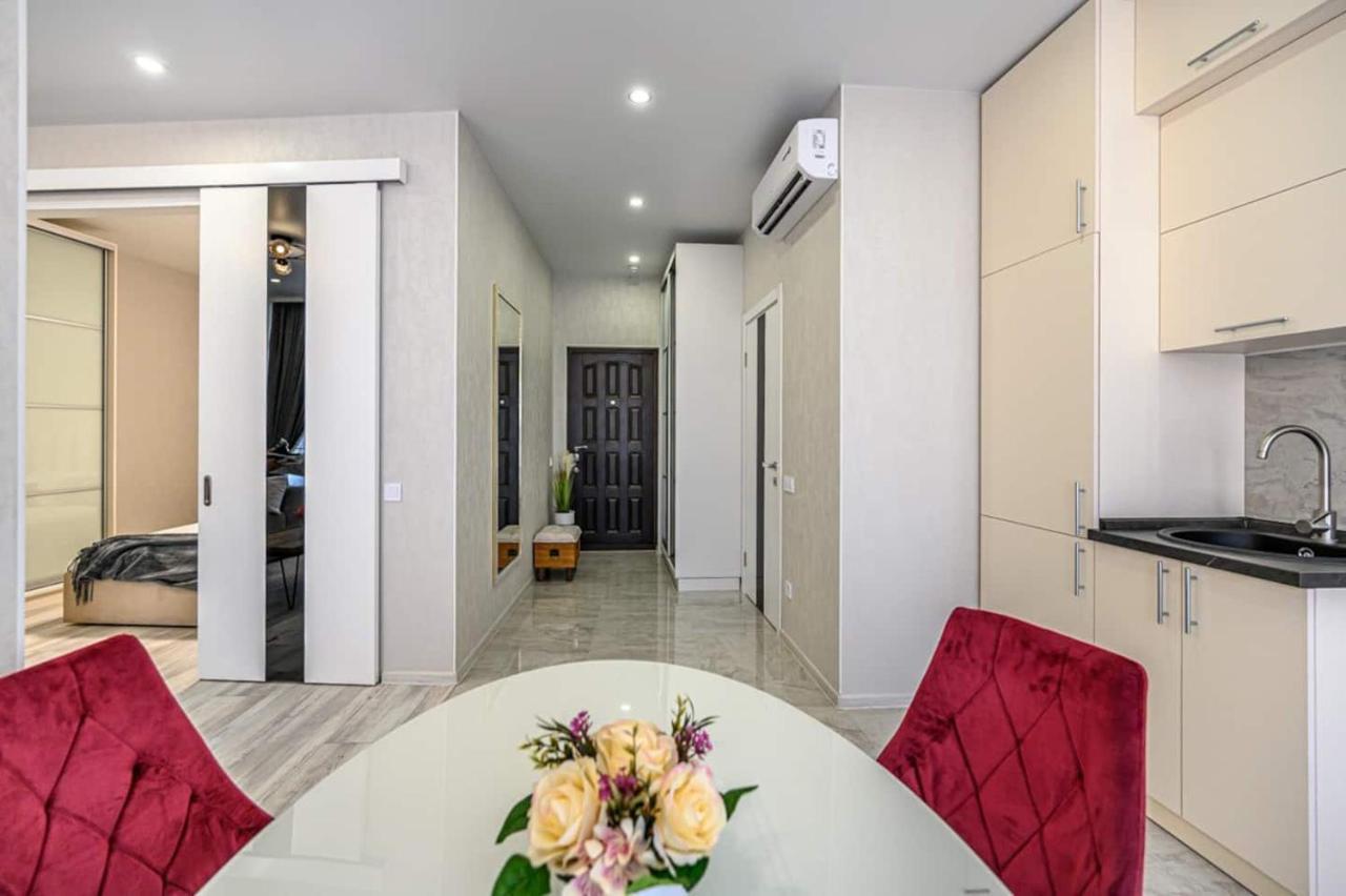 Комфортные Апартаменты 36 Жемчужина Odesa Exterior photo