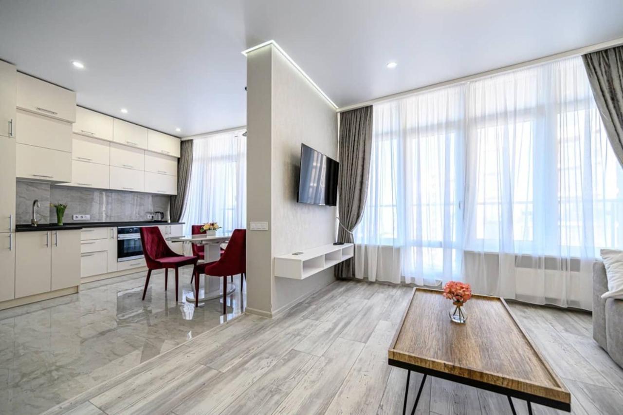 Комфортные Апартаменты 36 Жемчужина Odesa Exterior photo